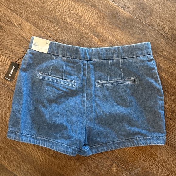 Express Denim Shorts - Picture 4 of 4